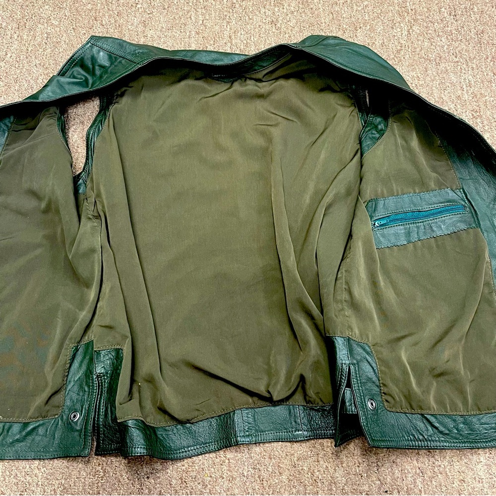 Leather Vest - Picture 5 of 6